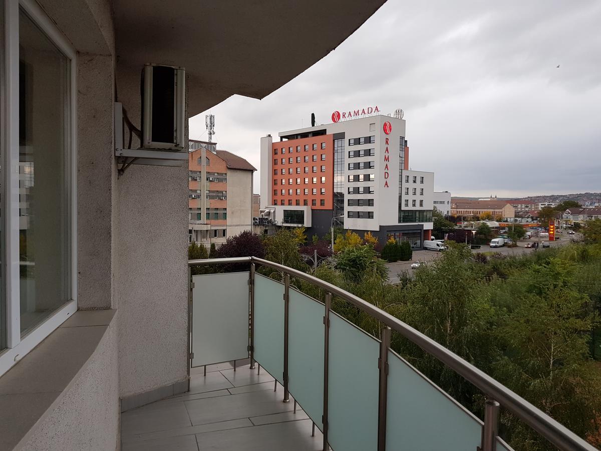 Skyline Rooftop Condos Oradea Eksteriør bilde